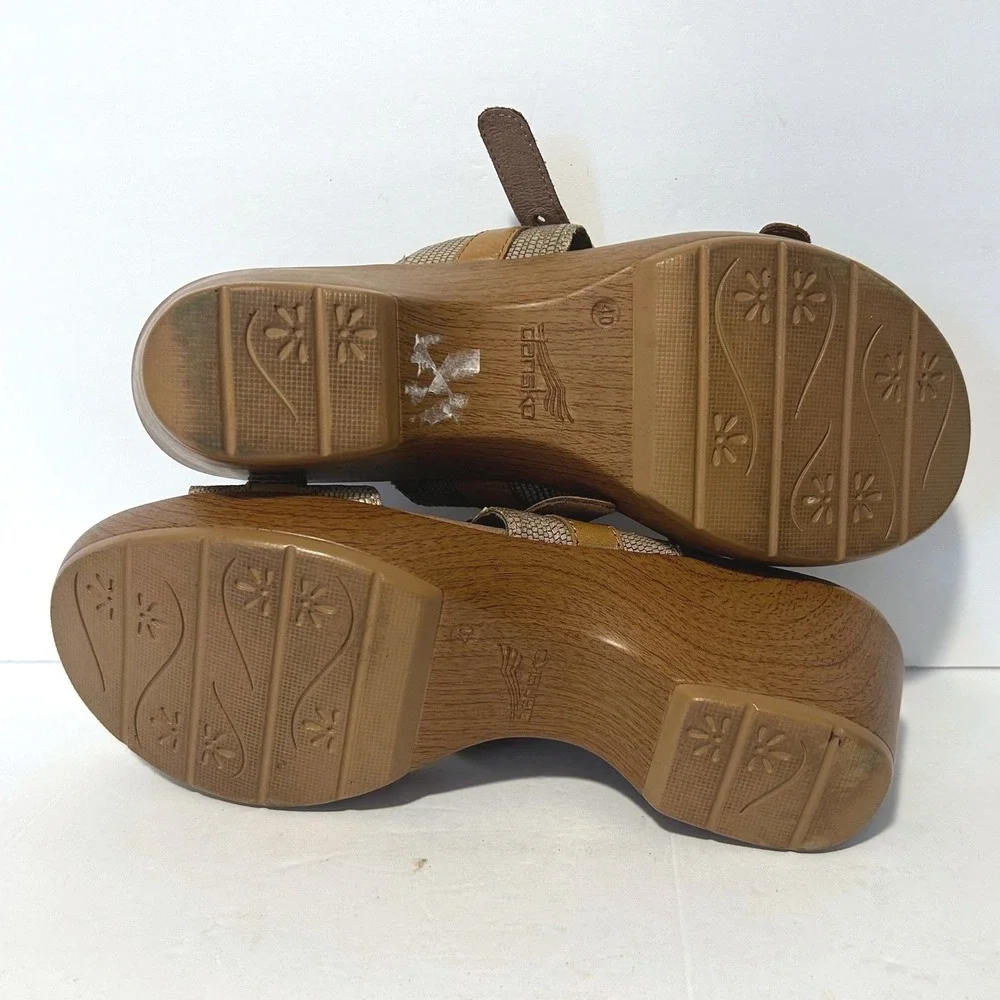 Dansko Jessie Sandals Women 40 9.5 Sand Lizard Wedge Slip On Strappy Slide Clogs
